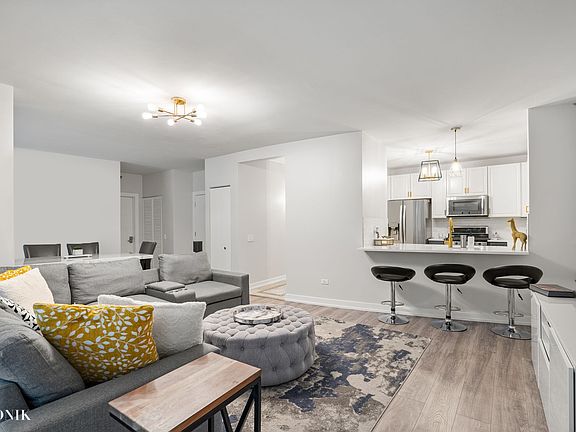 2nd image of 1111 S Wabash Ave APT 801