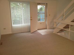 1229 Fairwood Ct APT D, Elgin, IL