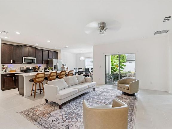 3rd image of 1055 CHASE AUSTIN WAY