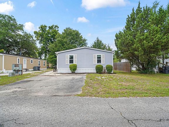 4th image of 132 Crooked Island Circle