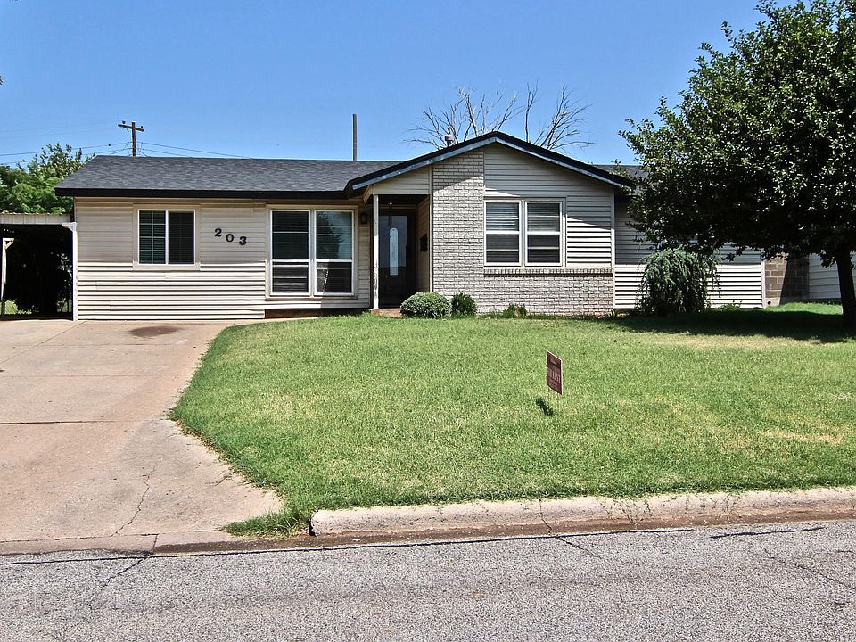 1st image of 203 Hoover Cir