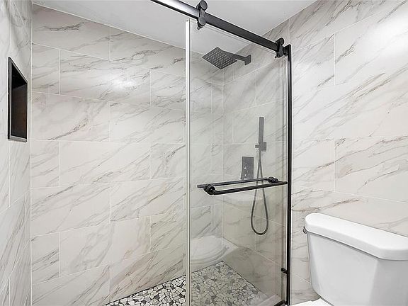 3rd image of 3955 N Nob Hill Road #404