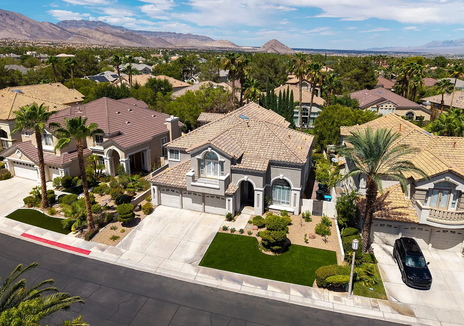 Guard Gated Summerlin Home in Summerlin w/ Pool & Spa — Photo 2