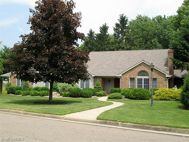 1st image of 2212 Foxden Dr