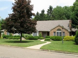 2212 Foxden Dr, Salem, OH 44460