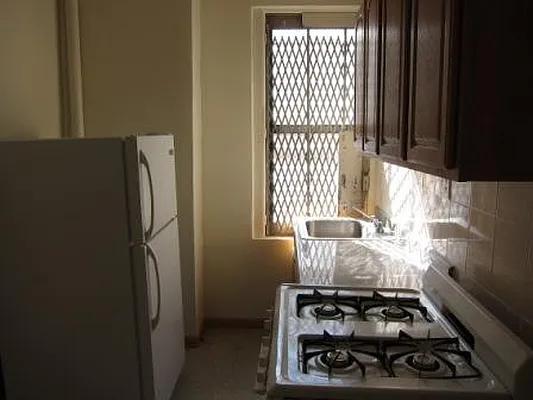 Rented by Veritas Property Management | media 32