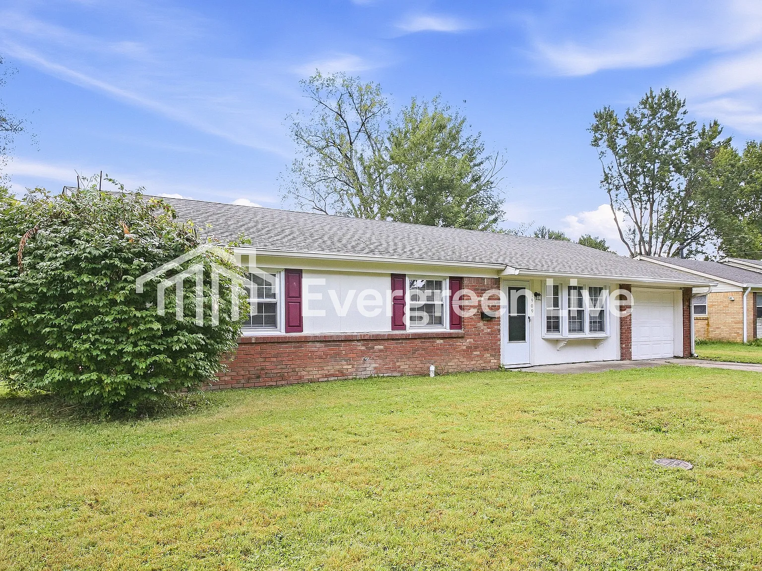 3 bed, 2.0 bath, 1597 sqft, $1,495 — Photo 2