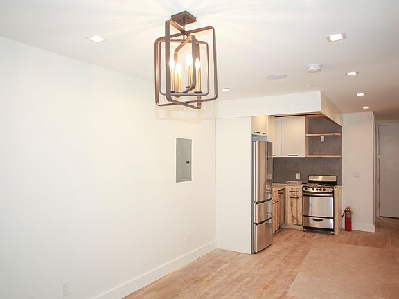 4th image of 773 Lexington Ave #5D
