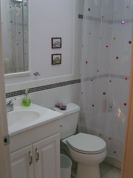 2nd image of 5904 Bayshire Rd APT D