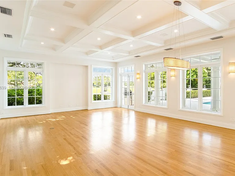 1257 Mariola Ct — Photo 32