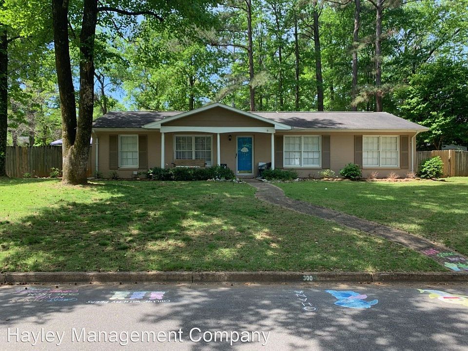 1st image of 300 Tullahoma Dr