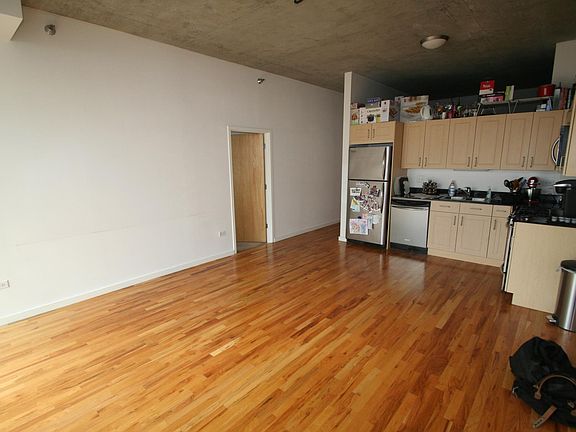 4th image of 1620 S Michigan Ave Unit 810