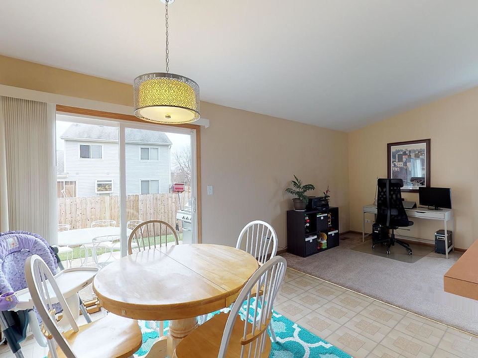 1397 Parkridge Ct, Crystal Lake, IL 60014 Zillow