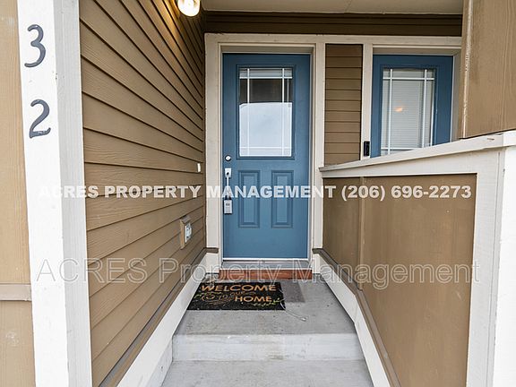 2nd image of 2132 Yakima Ave