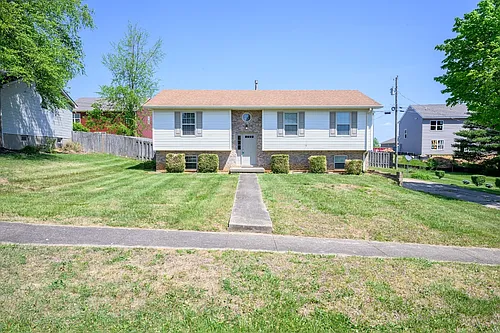 413 Ridgecrest Rd Photo 1