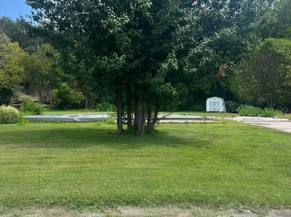 112 Dillon Ct, Berea, KY 40403