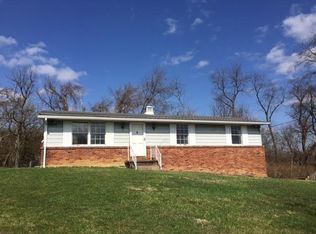 30 2nd Ave, Donora, PA 15033