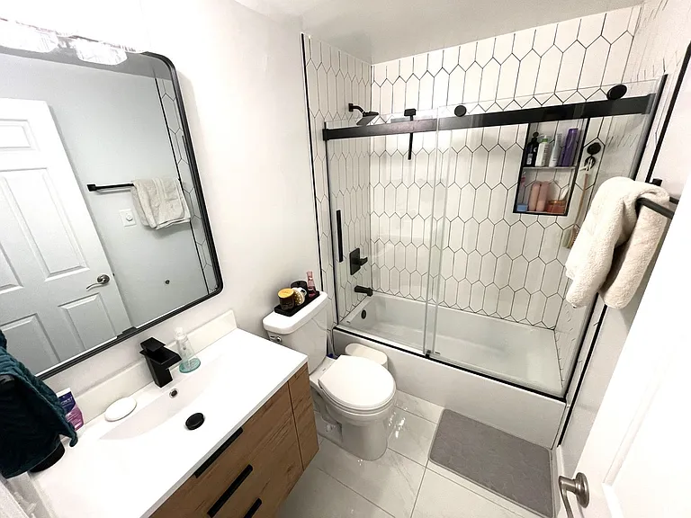 4801 Fairmont Ave #611 — Photo 12