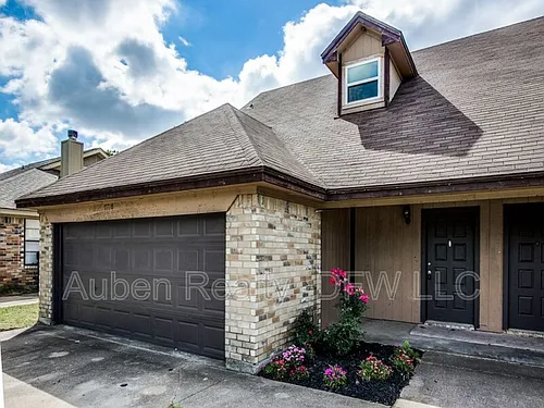 7716 Sable Ln Photo 1