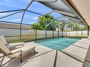 6302 NW 201st Ter, Hialeah, FL 33015