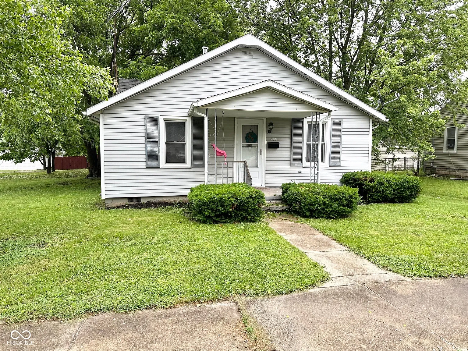 408 Wilson Ave photo 1