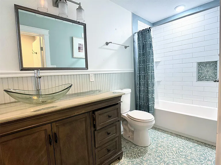 3510 Avenue S 1/2 — Photo 13