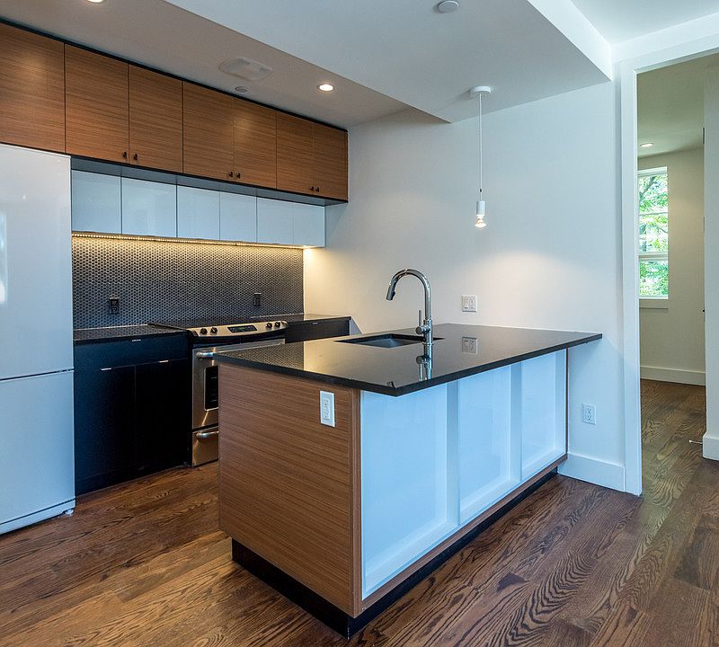 1st image of 195 Hawthorne St #3F