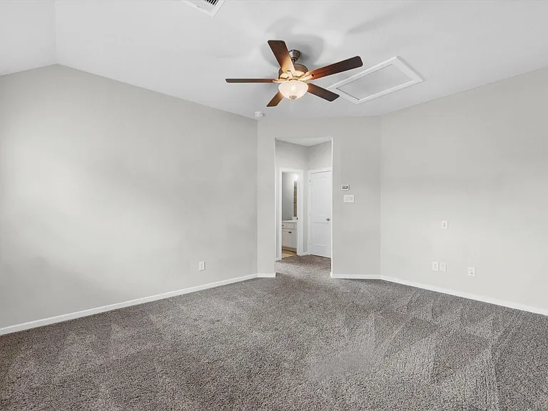 731 Lacebark Elm Trl — Photo 27