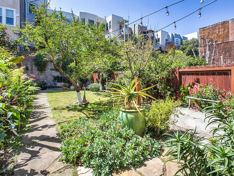 264 Guerrero St — Photo 20