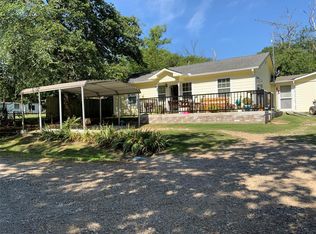 410 Sam Houston Rd, Honey Grove, TX 75446