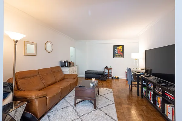 Rented by Oxford Property Group | media 5