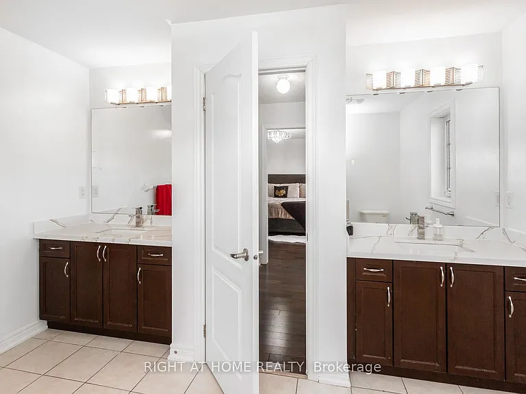 22 Vanwood Cres — Photo 18