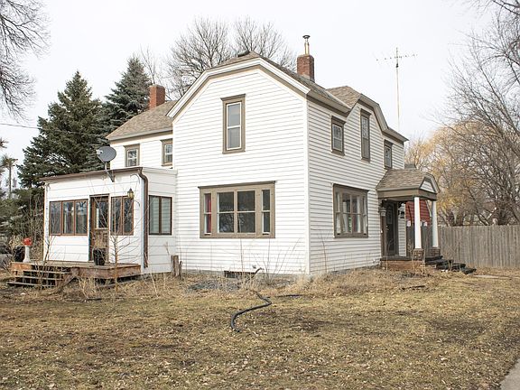 3rd image of 540 Mowbray St