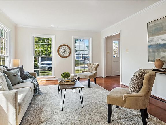 3rd image of 20290 Mustoe Pl