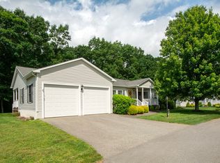 54 Brookstone Dr, Bridgewater, MA 02324