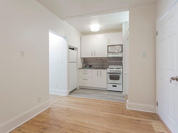 4th image of 2511 Frankford Ave APT 3