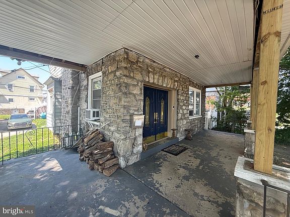 3rd image of 954 Church Ln