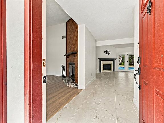 5th image of 18306 CRAWLEY ROAD
