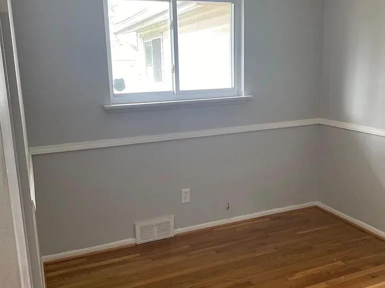 25751 Chernick St — Photo 4