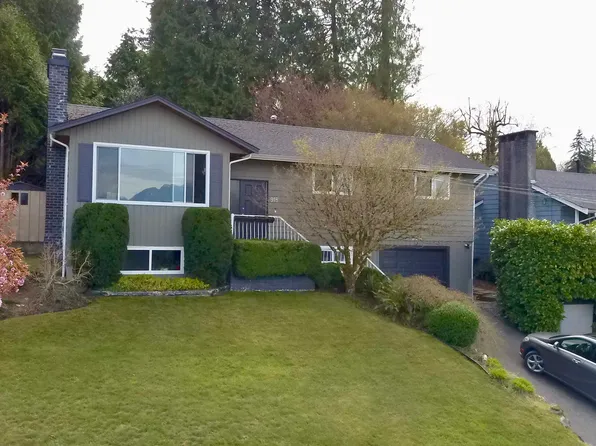 918 Baker Dr, Coquitlam, BC V3J 6X2