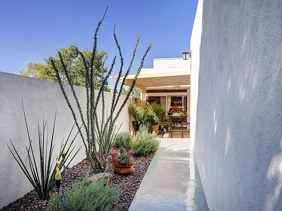 DA0A5779_80_81_82_83