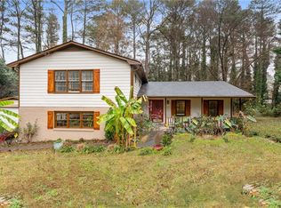 5162 La Paloma Dr SW, Lilburn, GA 30047