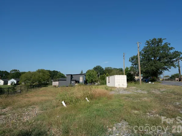42 Bear Creek Ln, Asheville, NC 28806