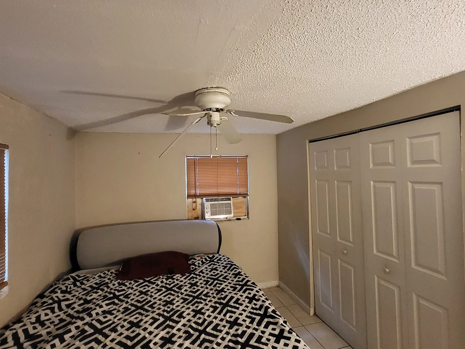 4 bed, 1136 sqft, $850 — Photo 4