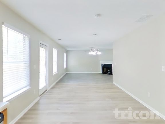 4th image of 2955 Pebble Creek Ln