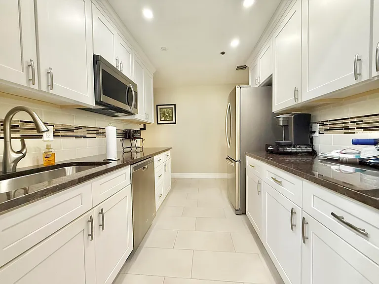 176 Helios Dr #203 — Photo 30