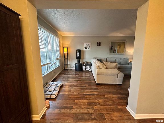 4th image of 1590-7 Riverview Dr