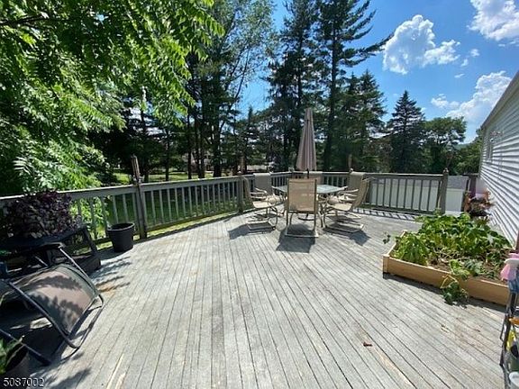 3rd image of 18 Bettino Dr