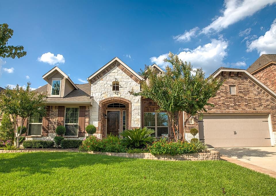 Welcome to 20310 Harbor Springs