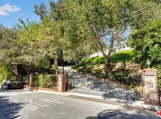 9789 Oak Pass Rd, Beverly Hills, CA 90210